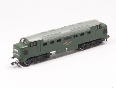 Lot 530 - 3232 Hornby Dublo 3-rail Co-Co plain green...