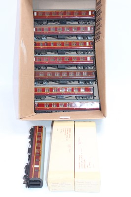 Lot 542 - Ten D3 Hornby Dublo LMS coaches, eight (A-G)...