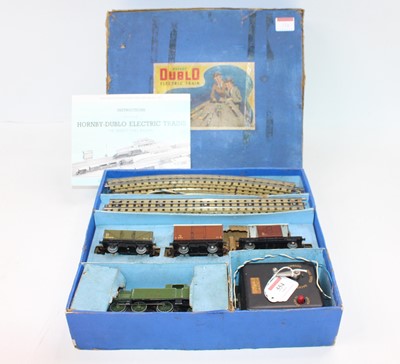 Lot 554 - EDG7 3-rail Hornby Dublo tank goods set, LNER...