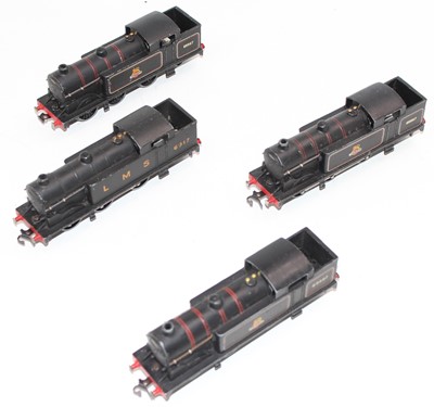 Lot 567 - Four EDL7/17 Hornby Dublo 3-rail 0-6-2 tank...