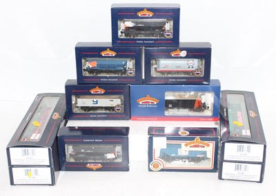 Lot 637 - Collection of boxed Bachmann 00 Gauge Rolling...