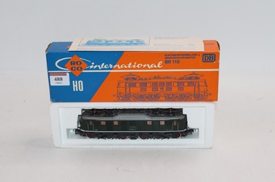 Lot 488 - ROCO H0 4141C electric loco DB type 118,...