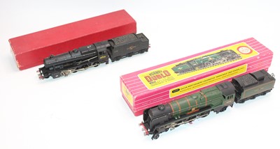 Lot 698 - Two Hornby-Dublo 2-rail locos & tenders: 2235 '...