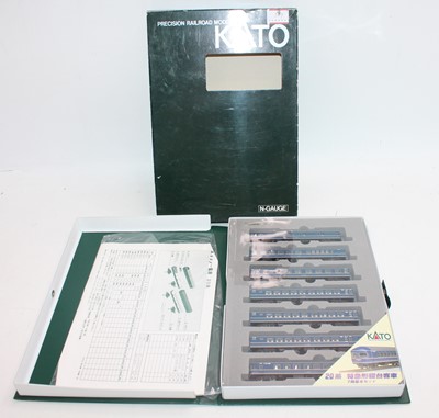 Lot 509 - Kato N gauge 10-366 20. 20 series sleeping car...