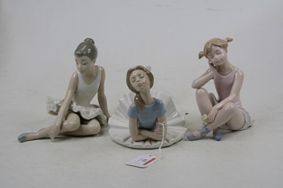 Lot 63 - A Lladro porcelain figure of a ballerina,...