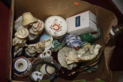 Lot 90 - Two boxes of various ceramics to include a...