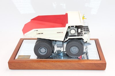 Lot 1295 - Platypus Industrie 1/50th scale resin and...
