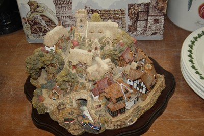 Lot 120 - A large limited edition Lilliput Lane model of...