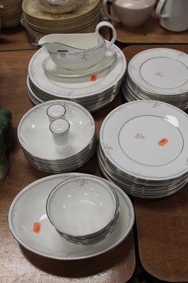 Lot 124 - A Royal Doulton part dinner service in the...