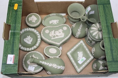 Lot 204 - A collection of Wedgwood green jasper wares to...