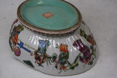 Lot 218 - Mixed chinaware, to include a Chinese export...