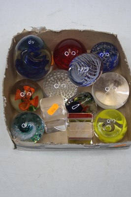 Lot 220 - A collection of glass paperweights (12)