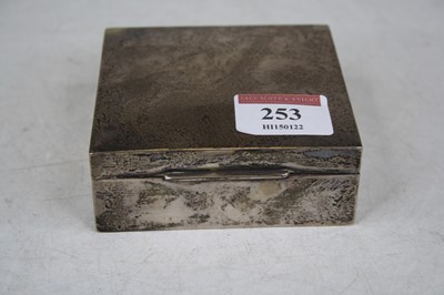 Lot 253 - A George V silver table cigarette box of plain...