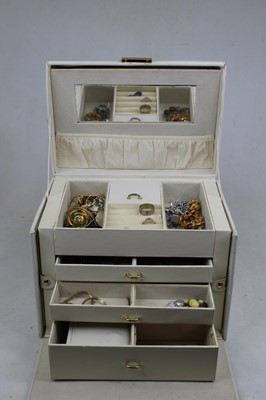 Lot 289 - A cream faux leather clad jewellery box and...
