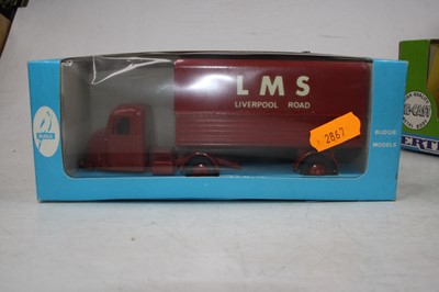 Lot 472 - Thomas the Tank Engine models x2, and a Budgie...