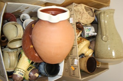 Lot 508 - Two boxes of mixed ceramics to include studio...