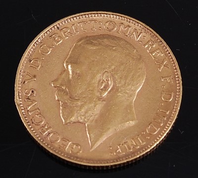 Lot 2202 - Great Britain, 1911 gold full sovereign,...
