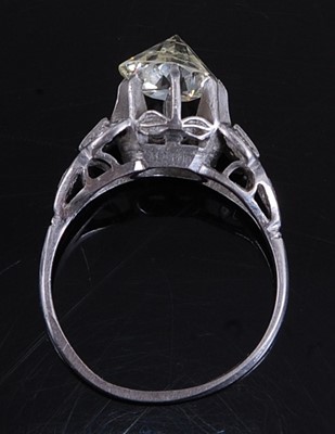 Lot 2184 - A white metal diamond solitaire ring,...