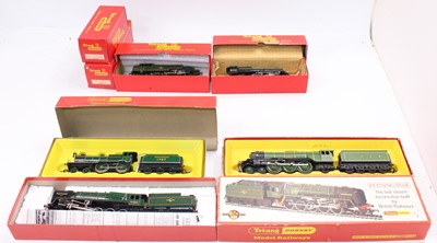 Lot 722 - Six Triang locos plus one other: R861 BR 92220...