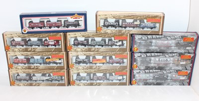 Lot 740 - Bachmann packs each 3-wagons: 3 x tanks = 9...