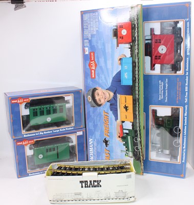 Lot 163 - Bachmann G scale Fast Freight set comprising...