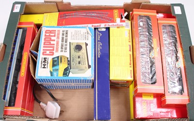 Lot 441 - Various Hornby items plus a Lima diesel and a...