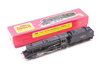 Lot 447 - 2224 Hornby Dublo 2-rail 8F 2-8-0 loco &...