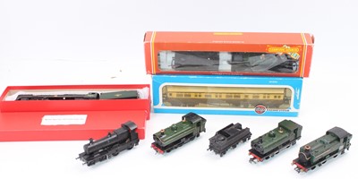 Lot 798 - Eight locomotives:R392 Hornby ‘County of...