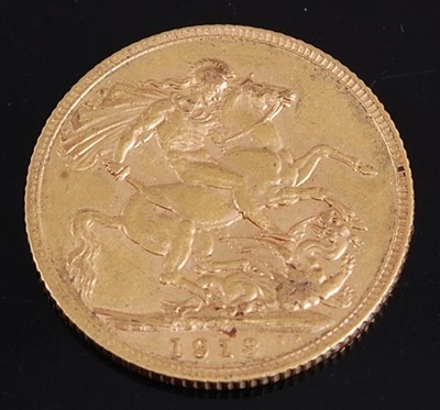 Lot 2204 - Great Britain, 1913 gold full sovereign,...