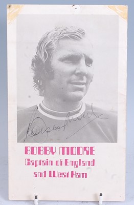 Lot 1292 - A collection of football related ephemera to...