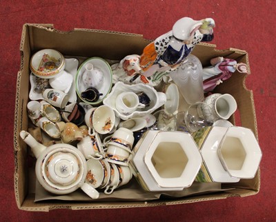 Lot 229 - A box of miscellaneous items, to include a...