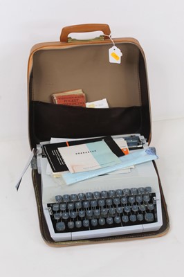 Lot 234 - A vintage cased Imperial typewriter, with...