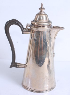 Lot 2148 - A George V silver hot water and coffee pot duo,...