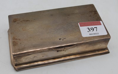 Lot 397 - A George V silver table box, of plain...