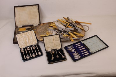 Lot 415 - A small collection of silver plated wares to...