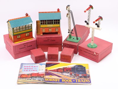 Lot 273 - Box of Hornby accessories: 1934-4 No.1 Signal...