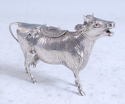 Lot 2156 - A continental mid 20th century finely chased...