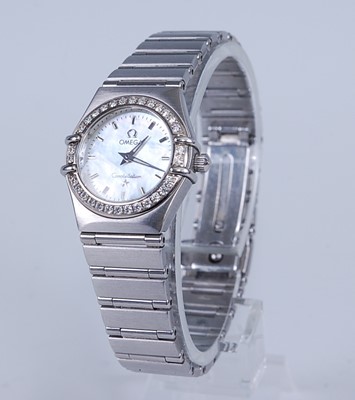 Lot 2257 - An Omega Constellation lady's steel cased...