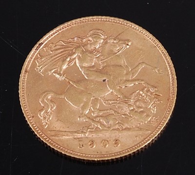 Lot 2070 - Great Britain, 1909 gold half sovereign,...