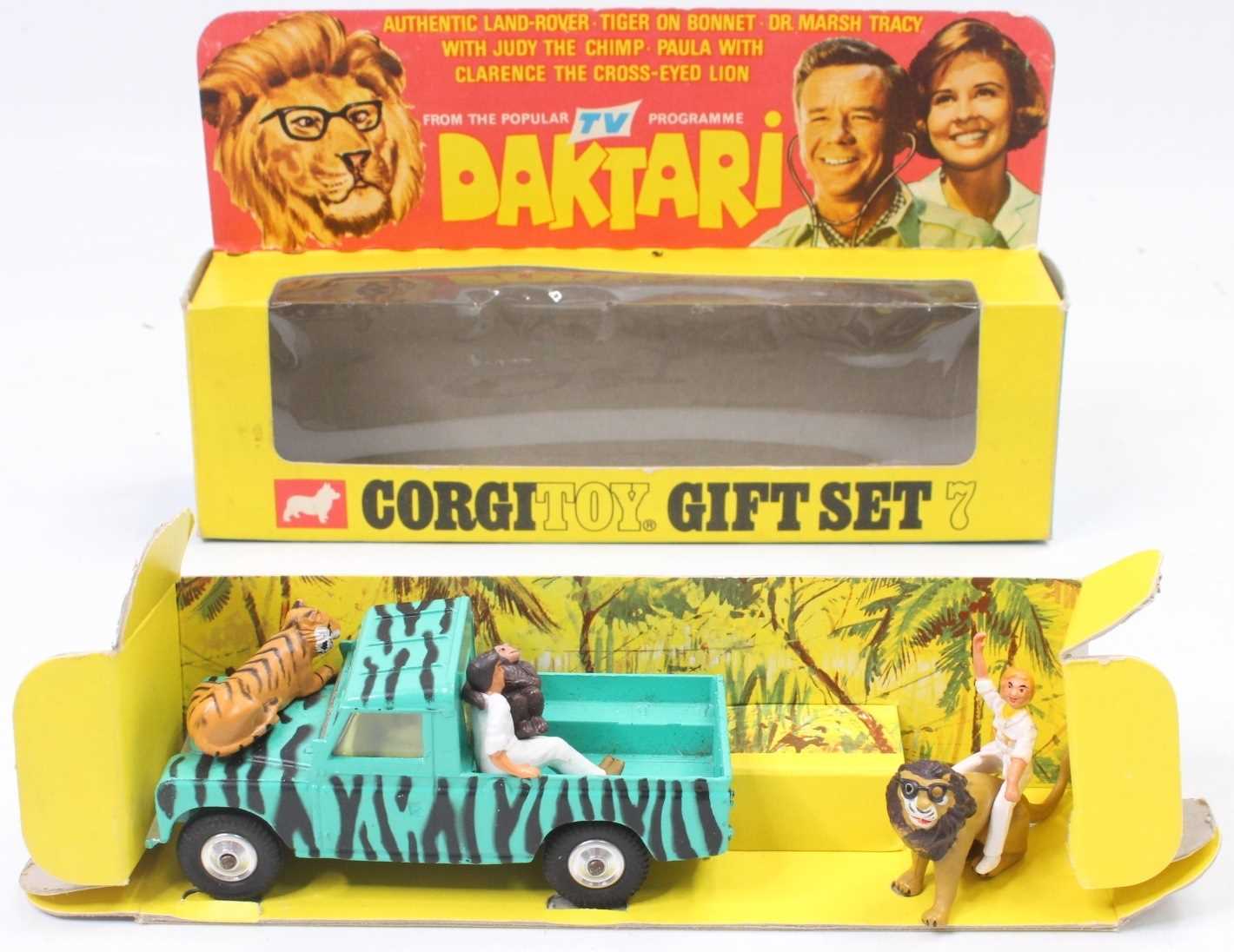 Lot 1599 - Corgi Toys Gift Set 7 Daktari Land Rover -...