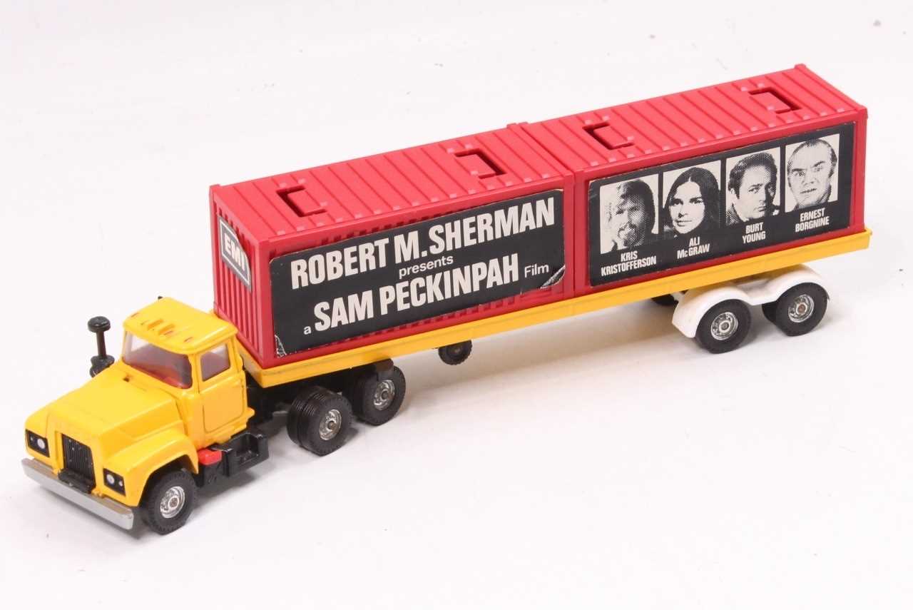 Lot 1320 - Corgi Toys No. 1106 Mack Container Truck in...