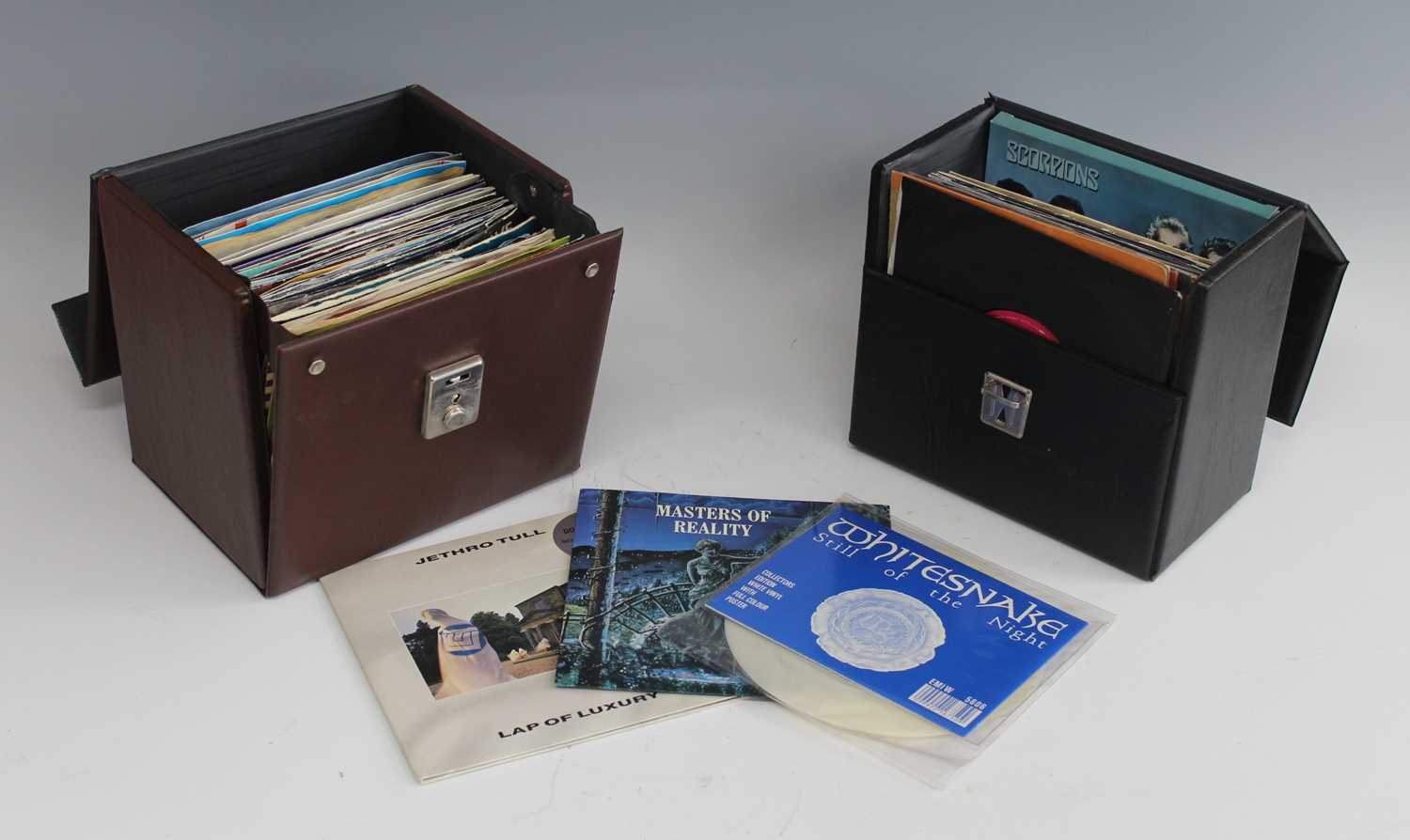 Lot 1099 - A small collection of 7" vinyl to include...