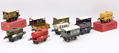 Lot 290 - Eleven assorted Hornby 4-wheel wagons: SR...