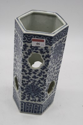 Lot 46 - A Chinese export blue & white hexagonal hat...