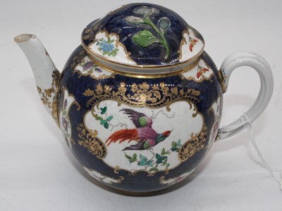 Lot 269 - A 19th century Samson porcelain teapot of...