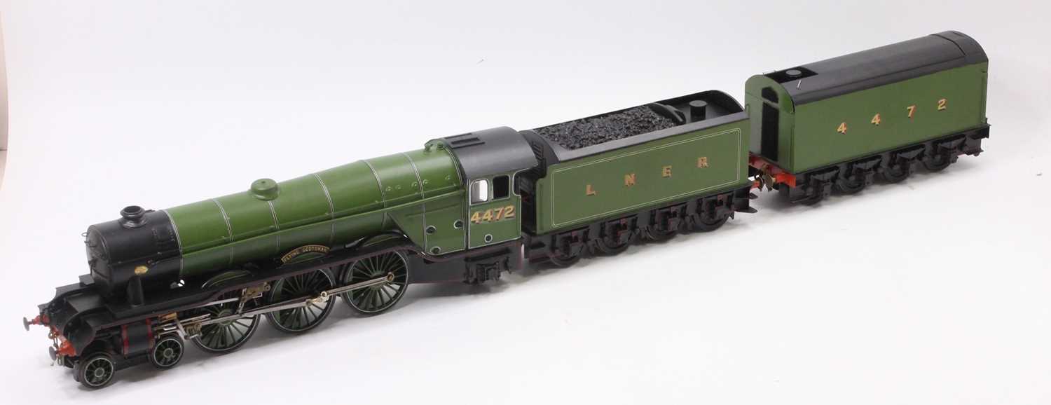 Lot 238 - A very well made Gauge 1 10mm scale...