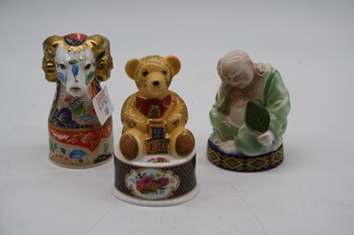 Lot 189 - A collection of five Royal Worcester figural...