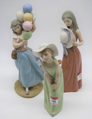 Lot 194 - A Lladro Spanish porcelain figure modelled as...