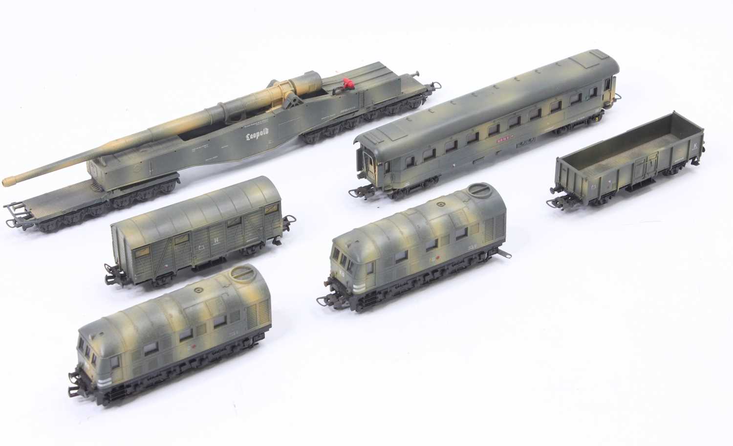 Lot 756 - HO Lima 9704 Golden Series Train Pack...