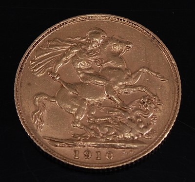 Lot 2080 - Great Britain, 1910 gold full sovereign,...